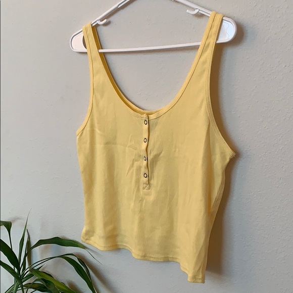 Yellow Tank/Cami Crop - Picture 2 of 6